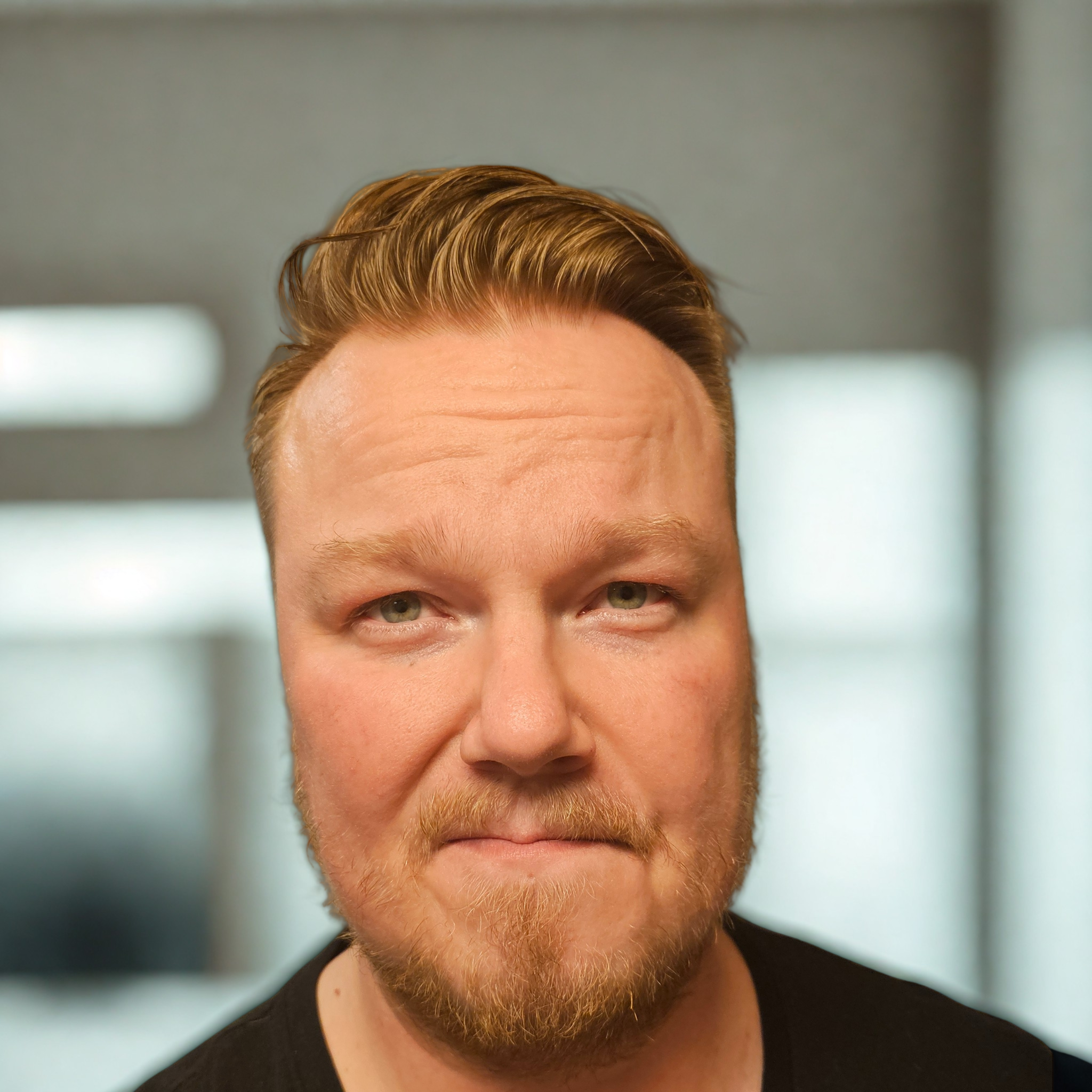 mikalind_profile_pic